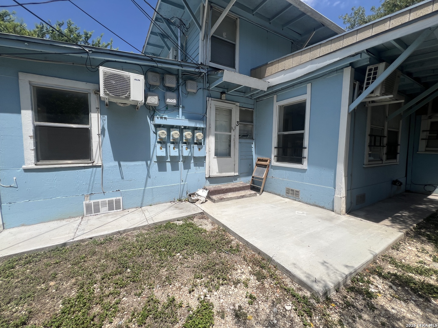 1730 W Poplar San Antonio TX 78207