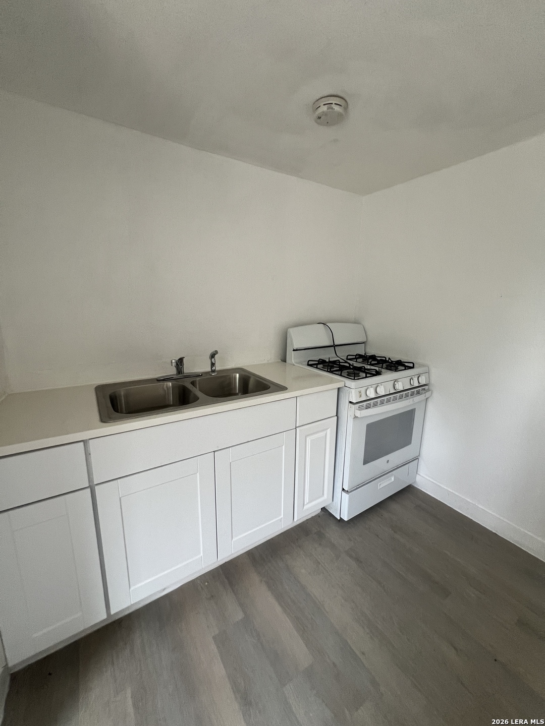 1730 W Poplar San Antonio TX 78207
