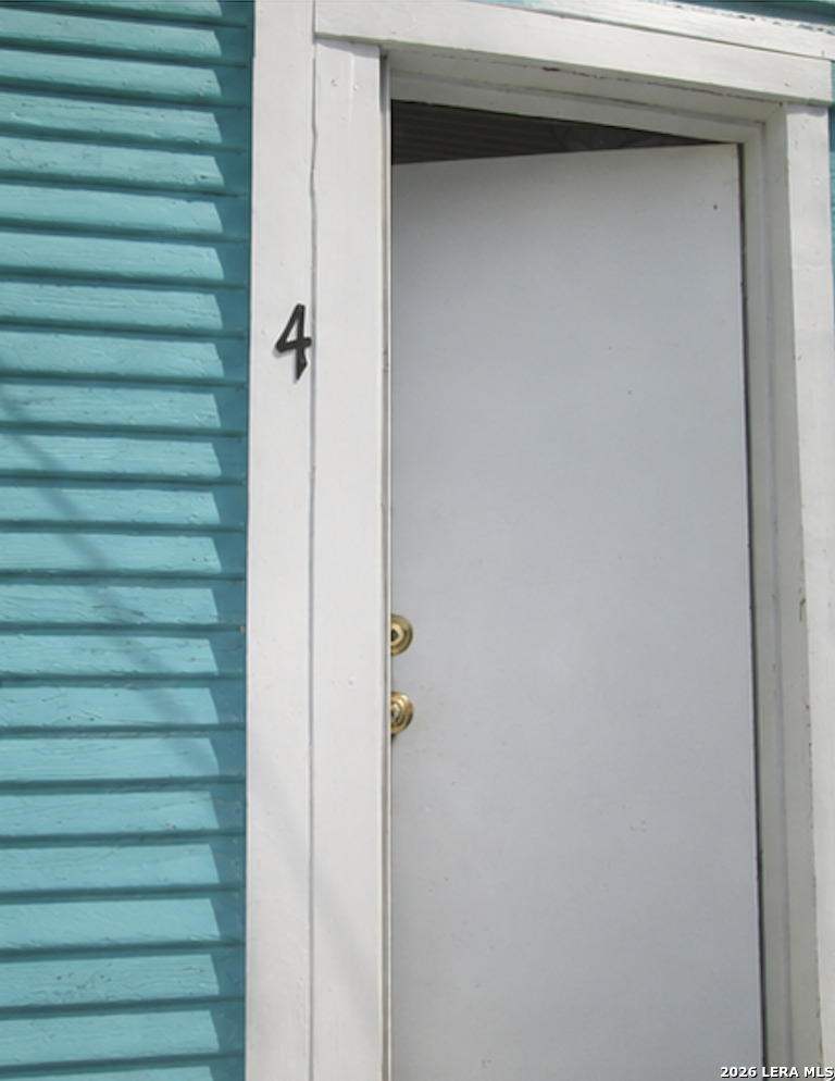 1730 W Poplar San Antonio TX 78207