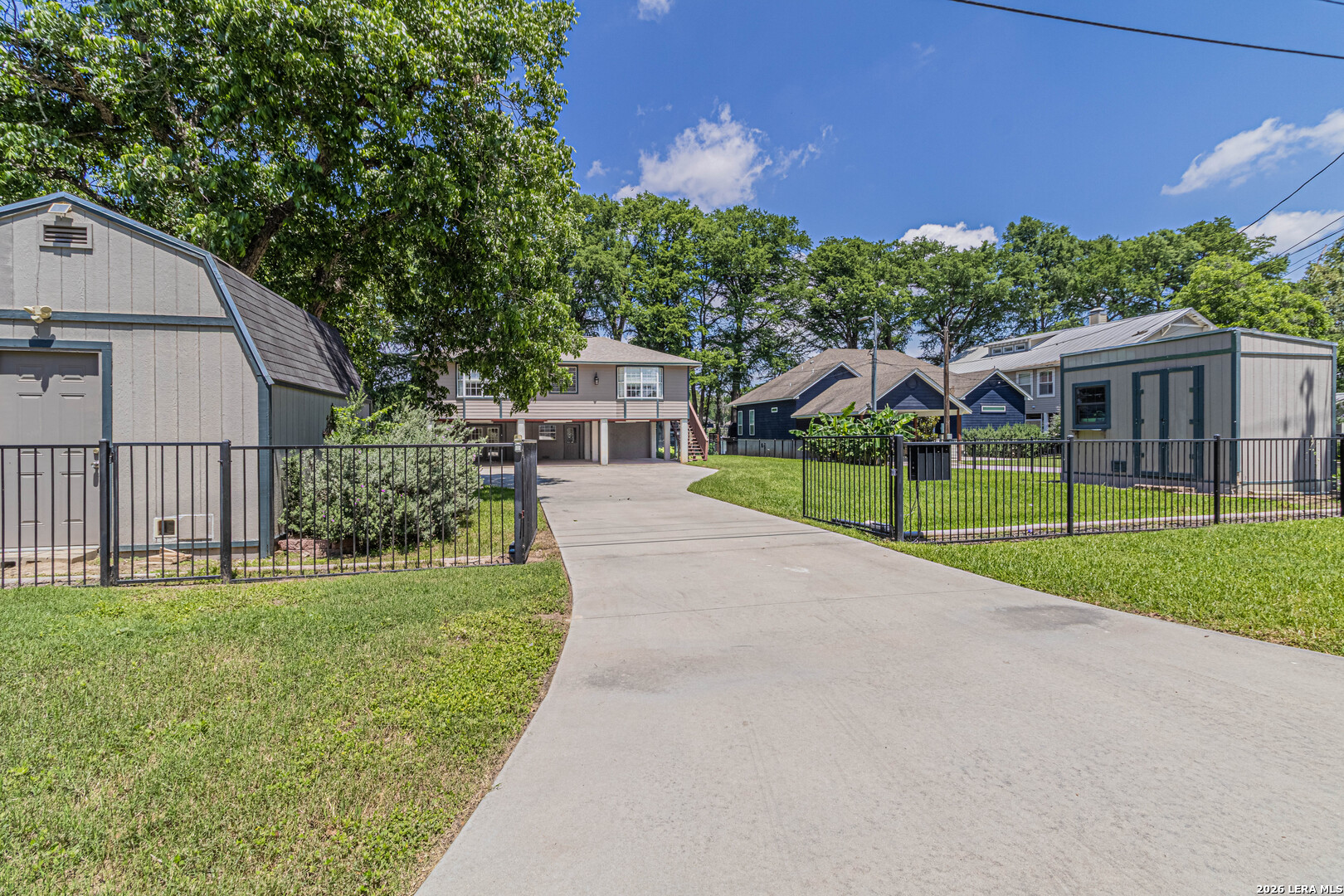 1321 E Zipp New Braunfels TX 78130