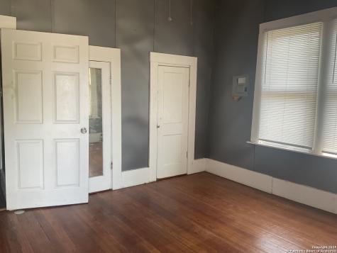 519 Hammond Avenue San Antonio TX 78210