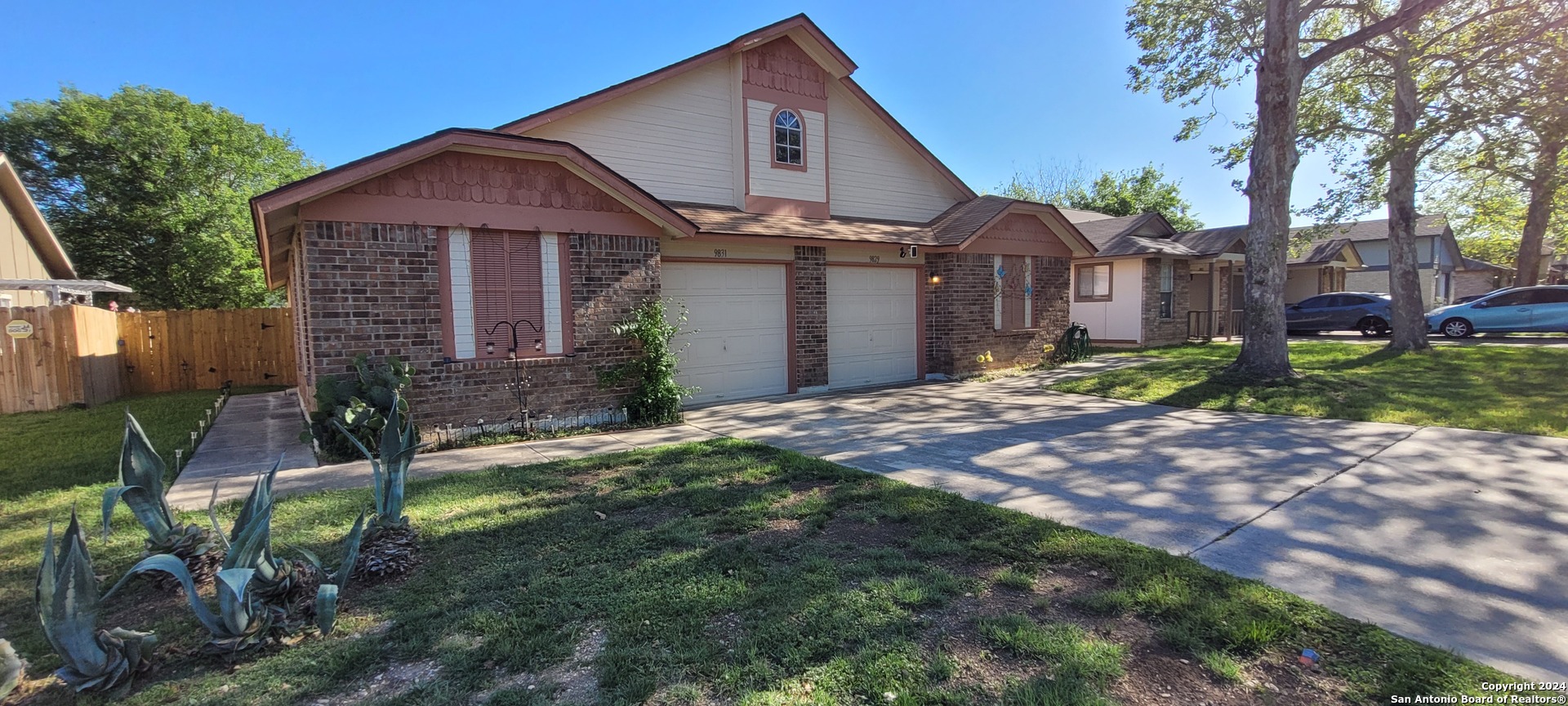 9829-9831 Ardash Lane San Antonio TX 78250