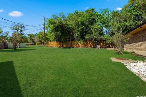 818 Lois St #A & B Kerrville TX 78028