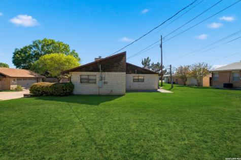 818 Lois St #A & B Kerrville TX 78028