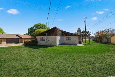 818 Lois St #A & B Kerrville TX 78028