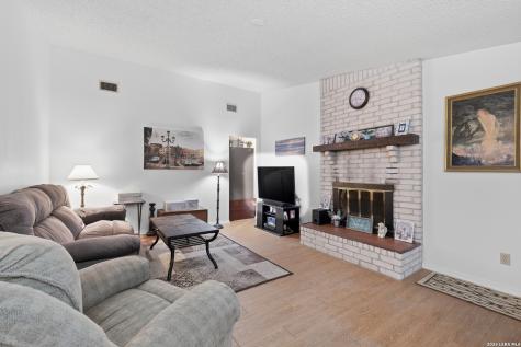 818 Lois St #A & B Kerrville TX 78028