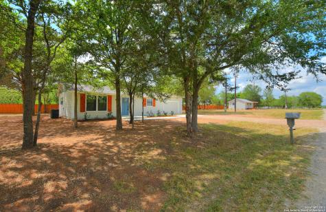 288 N Gaines Road Cedar Creek TX 78612