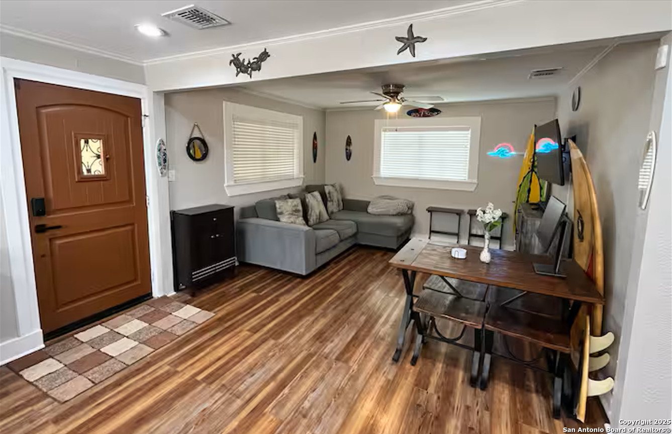 1246 Waverly San Antonio TX 78201