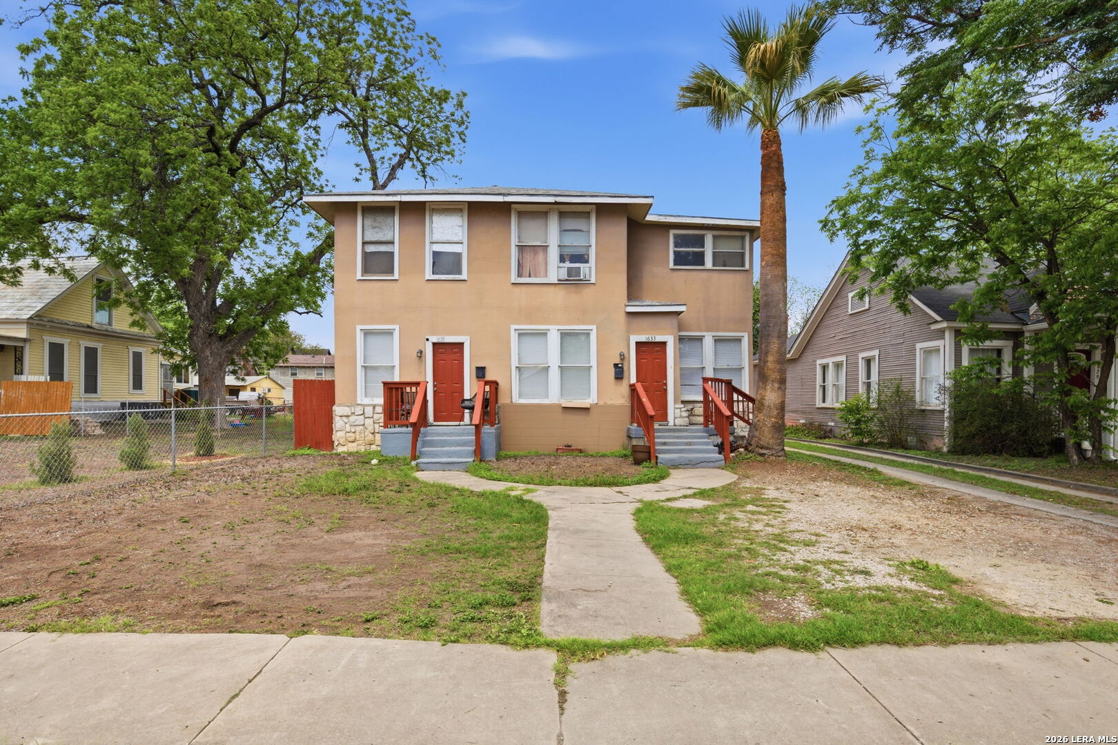 1633 W Woodlawn San Antonio TX 78201