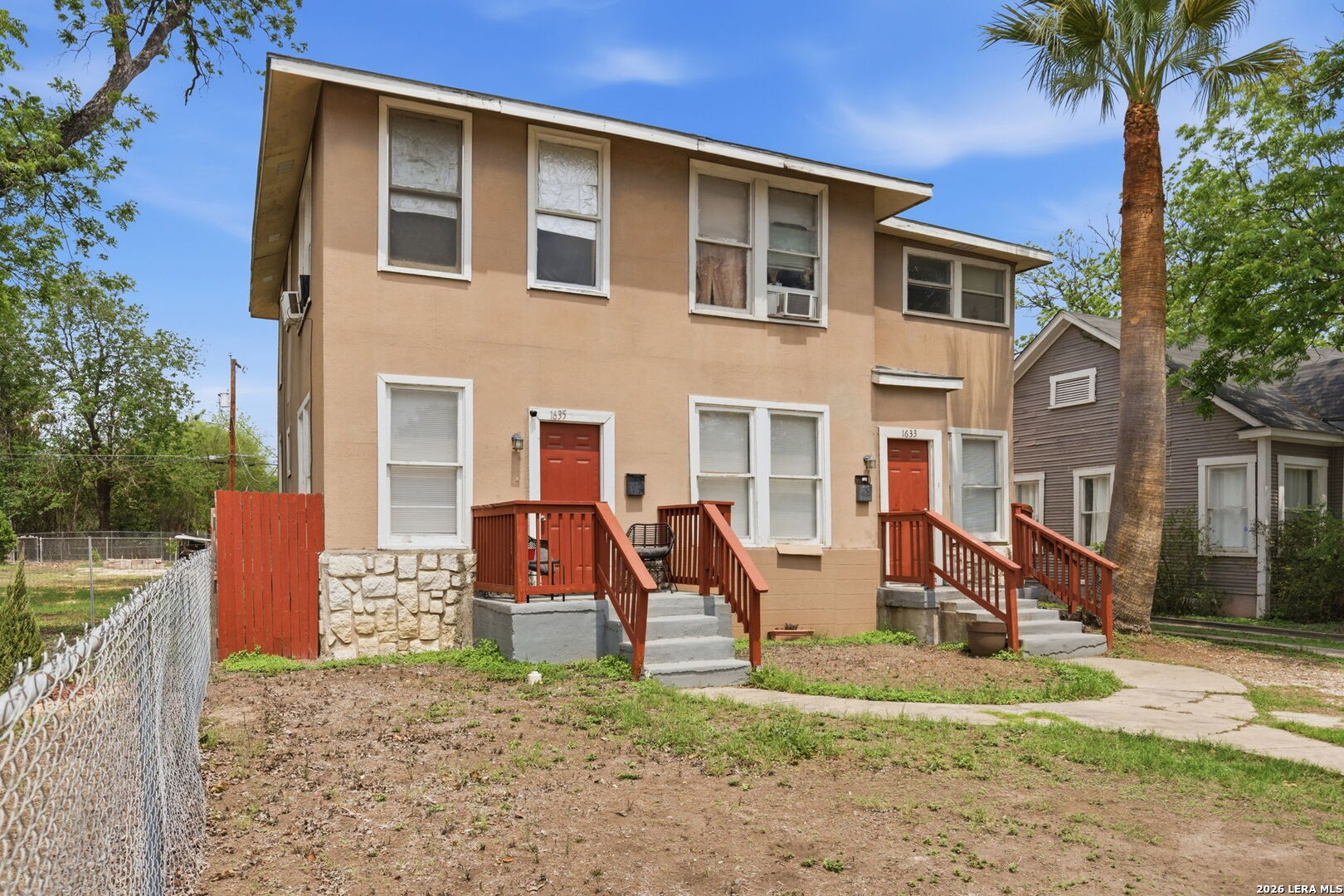 1633 W Woodlawn San Antonio TX 78201