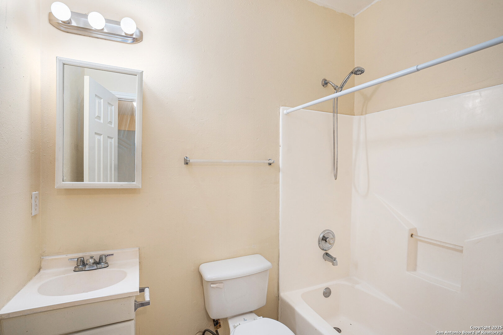 7601 Windsor Oaks San Antonio TX 78239