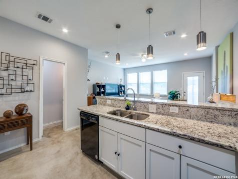 6918 Crestway Road San Antonio TX 78239