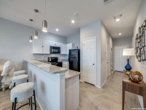 6918 Crestway Road San Antonio TX 78239