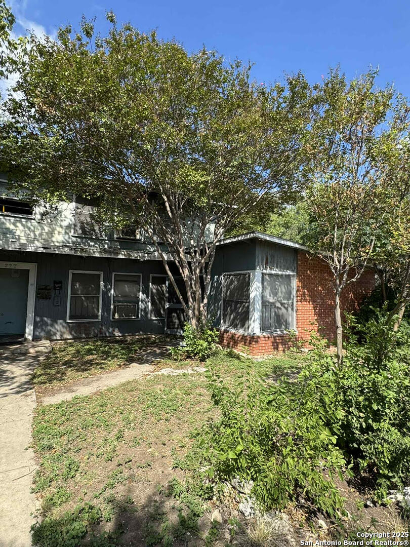 727 Carney Street San Antonio TX 78212