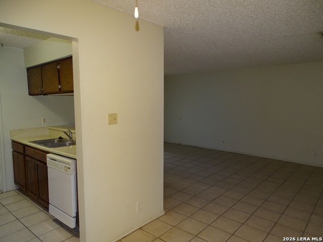 5215 Meadow Rise Street San Antonio TX 78250