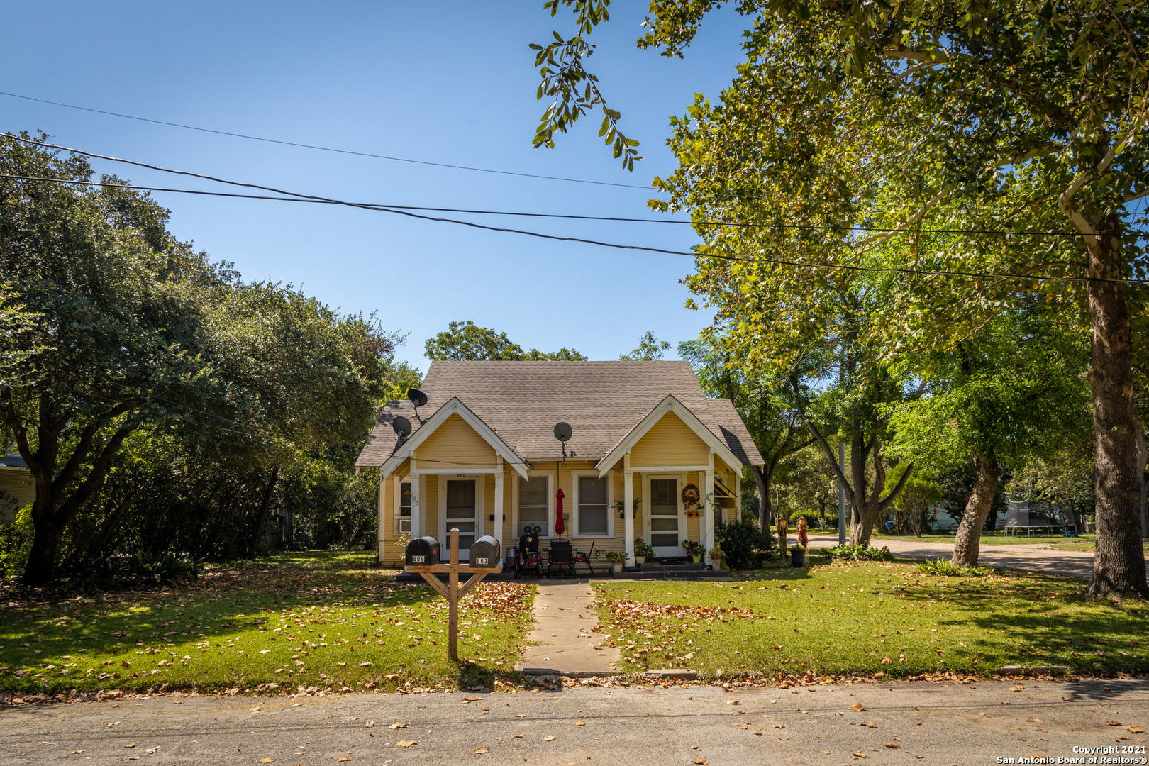 803 Elm Street Seguin TX 78155