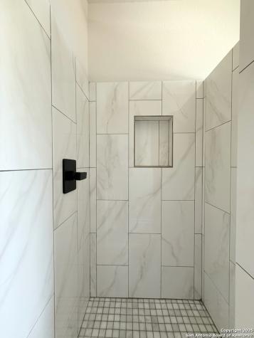 3274 N Ih 35 Natalia TX 78059
