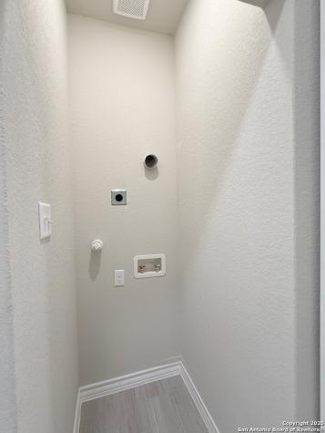 3274 N Ih 35 Natalia TX 78059