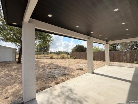 3274 N Ih 35 Natalia TX 78059