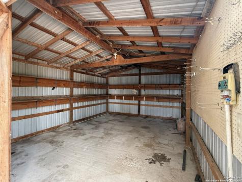 3274 N Ih 35 Natalia TX 78059