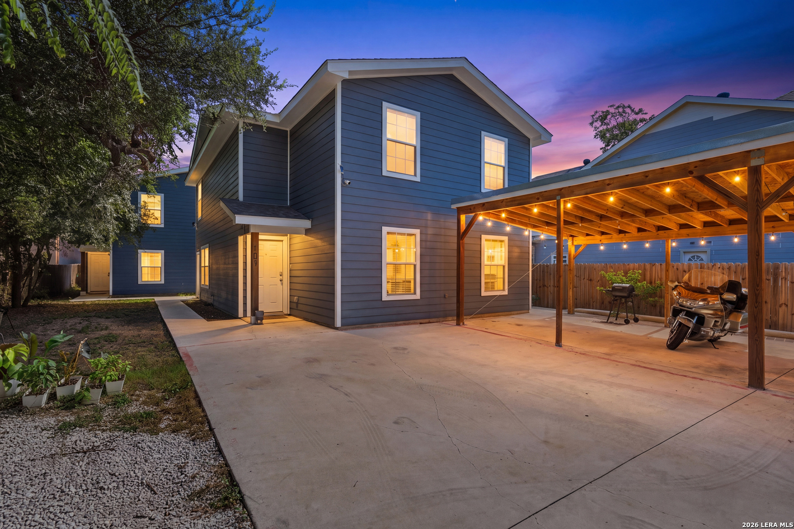 1535 W Laurel San Antonio TX 78201