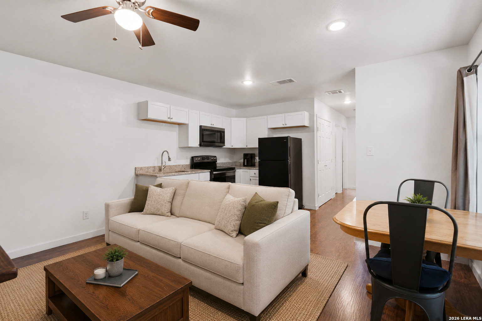 1535 W Laurel San Antonio TX 78201