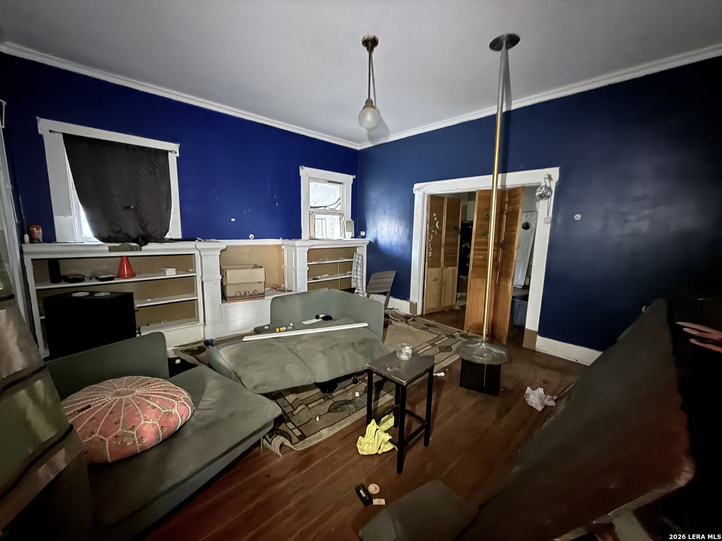305 W Poplar Street San Antonio TX 78212