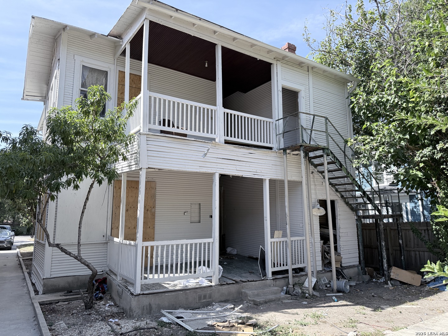 305 W Poplar Street San Antonio TX 78212