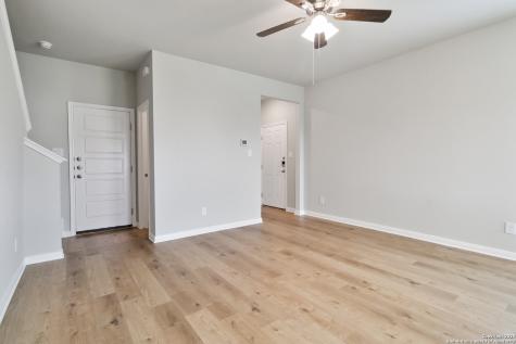 15526 Suess Hill San Antonio TX 78253