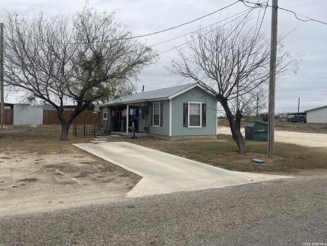 558 Whitetail Drive Uvalde TX 78801