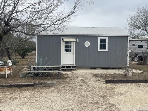 558 Whitetail Drive Uvalde TX 78801