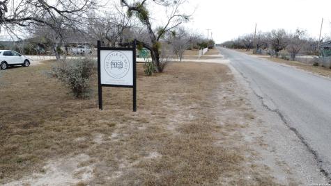 558 Whitetail Drive Uvalde TX 78801