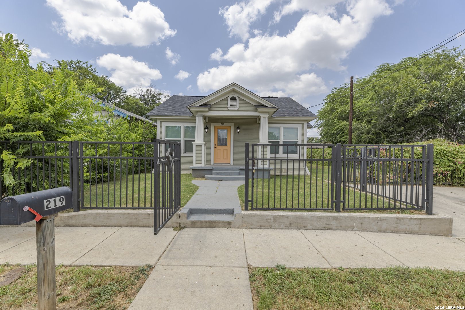 219 Finton San Antonio TX 78204