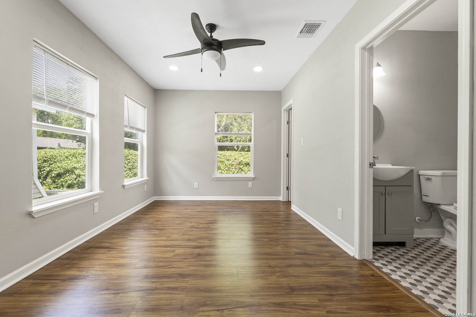 219 Finton San Antonio TX 78204