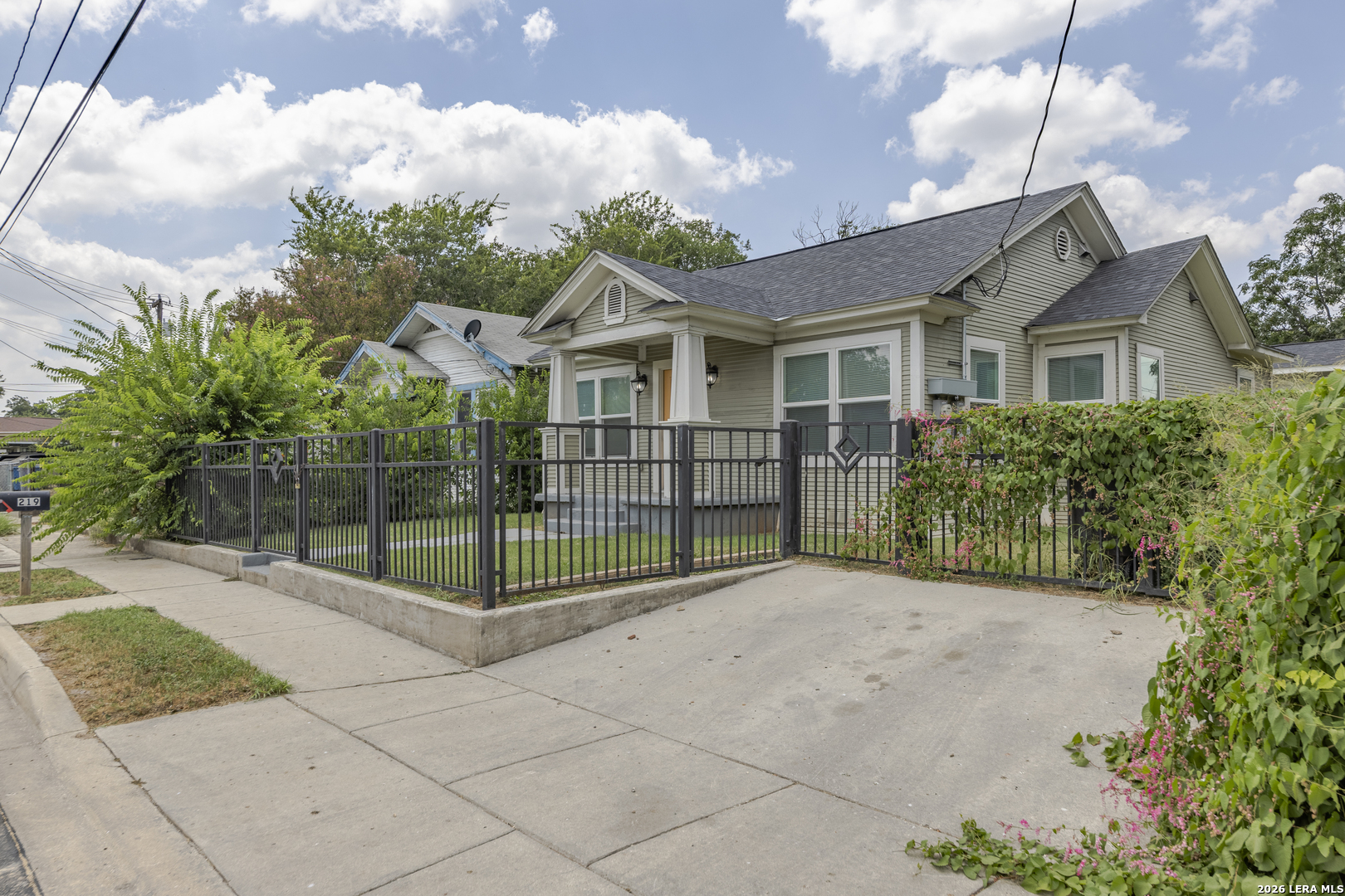 219 Finton San Antonio TX 78204
