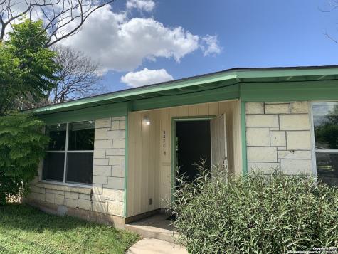 111 Laddie Place San Antonio TX 78201