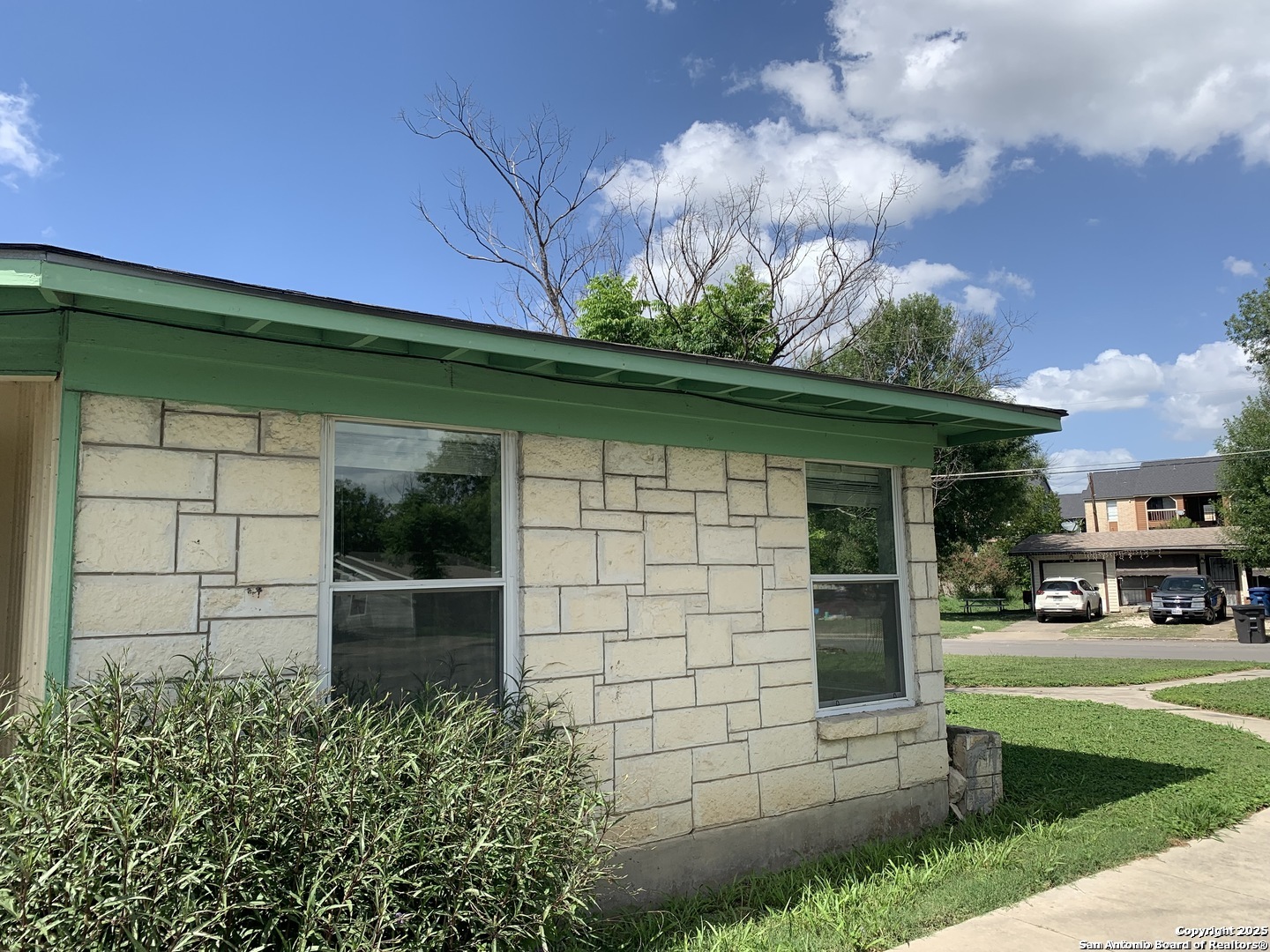 111 Laddie Place San Antonio TX 78201