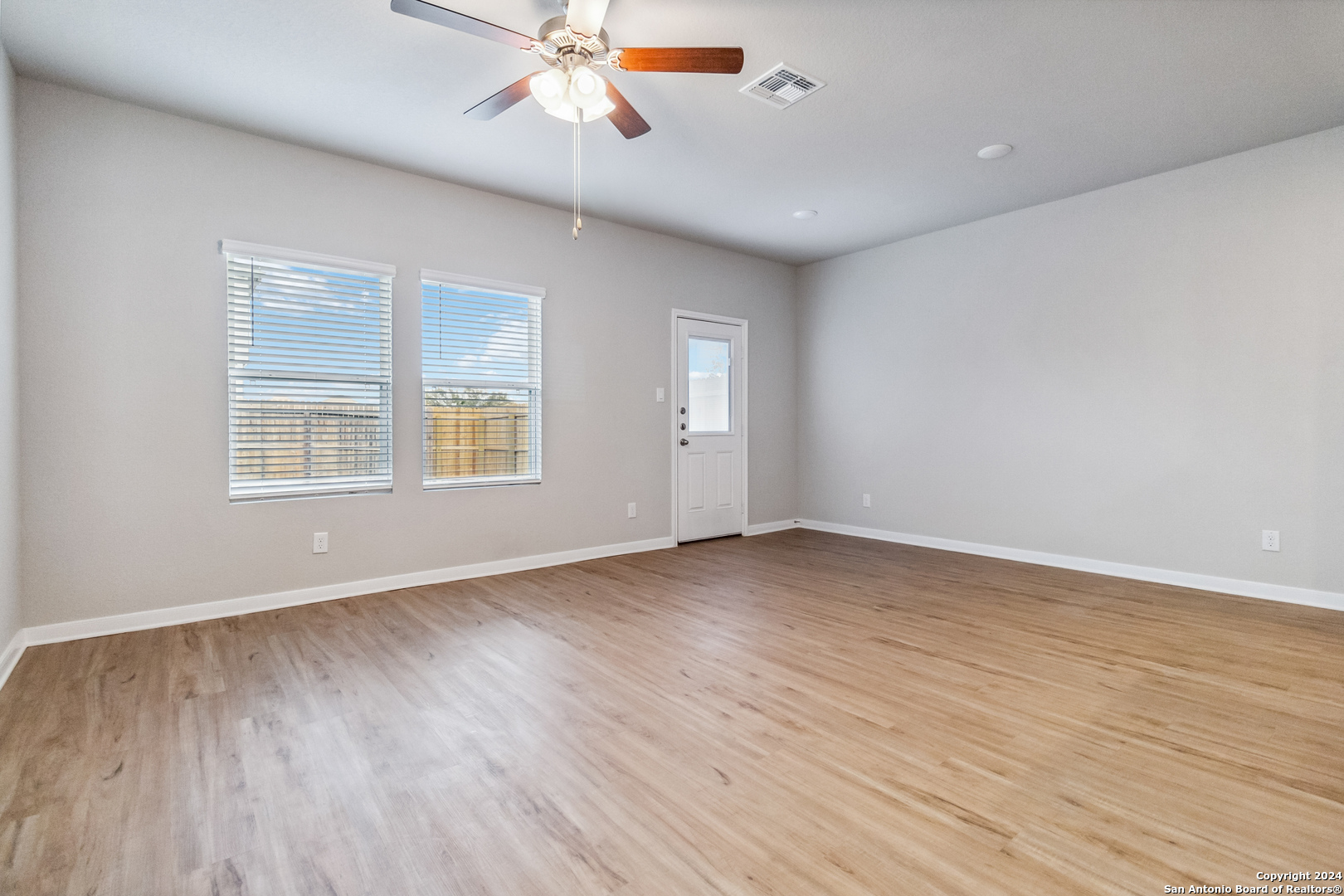 3949 Abbott Pass St Hedwig TX 78152