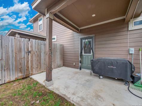 6402 Luglio Lane San Antonio TX 78233