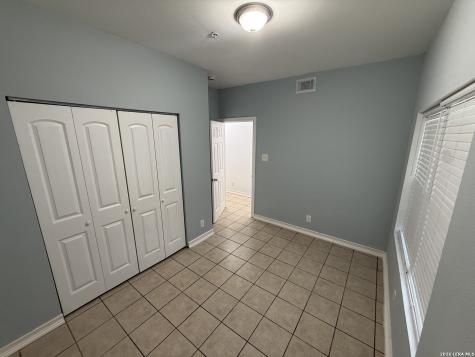 2523 Schubert San Antonio TX 78210