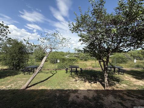 2523 Schubert San Antonio TX 78210