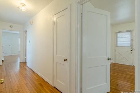 416 Alexander Hamilton Drive San Antonio TX 78228