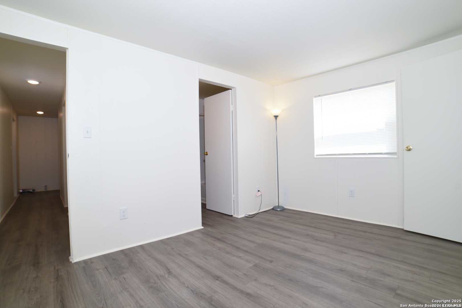 215 Greenlawn Avenue Pleasanton TX 78064