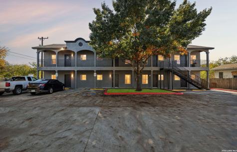 1702 W Craig Place San Antonio TX 78201