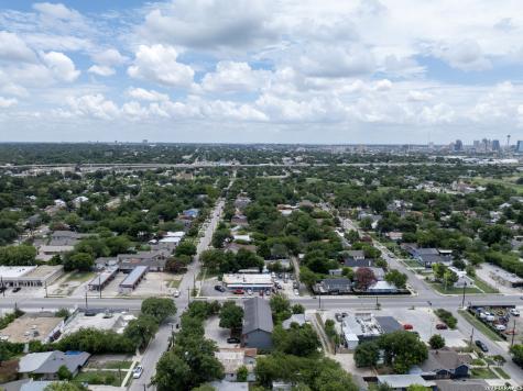 1702 W Craig Place San Antonio TX 78201