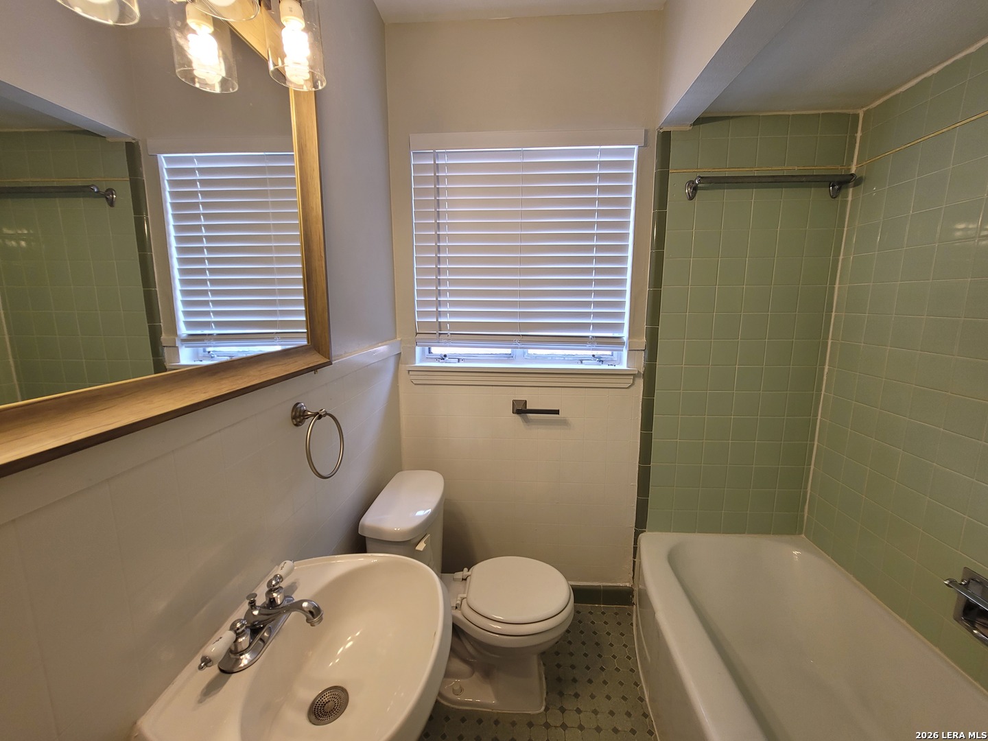 340 Natalen San Antonio TX 78209