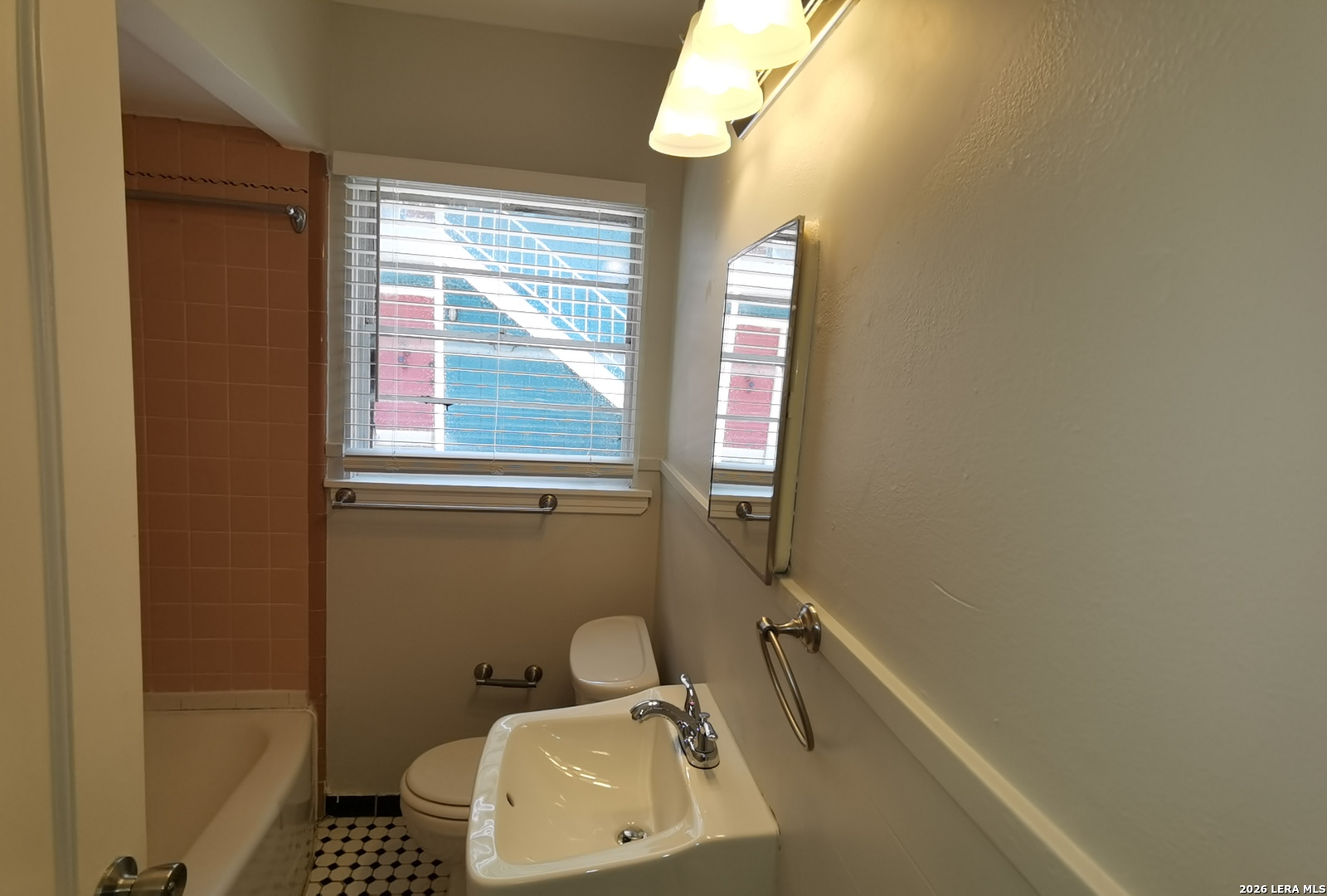 340 Natalen San Antonio TX 78209