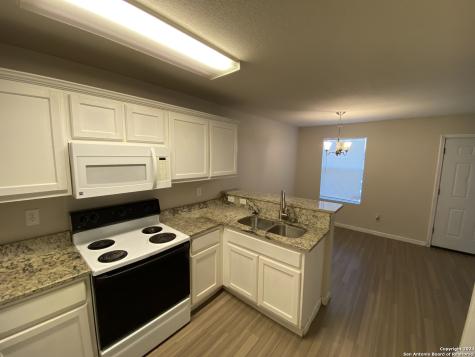 1627 N Navidad Street San Antonio TX 78201
