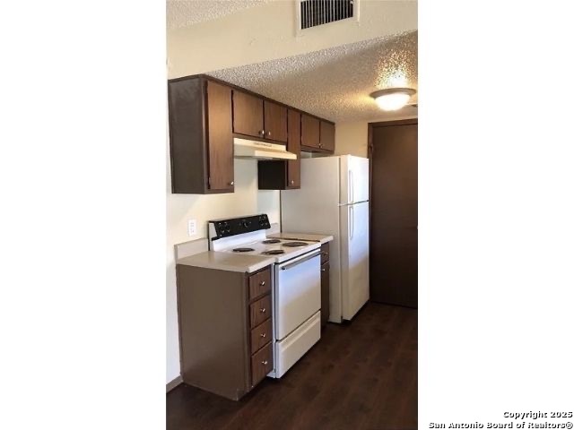4504 Hunt Circle Killeen TX 76543