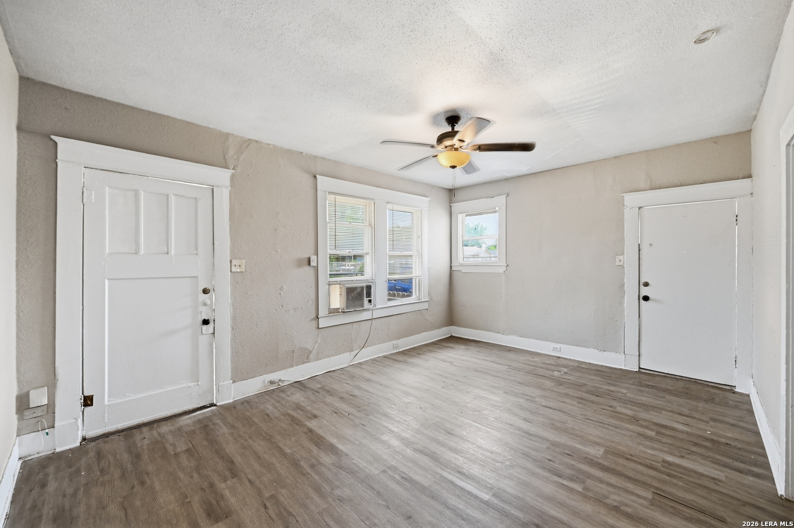 214 E Huff Avenue San Antonio TX 78214